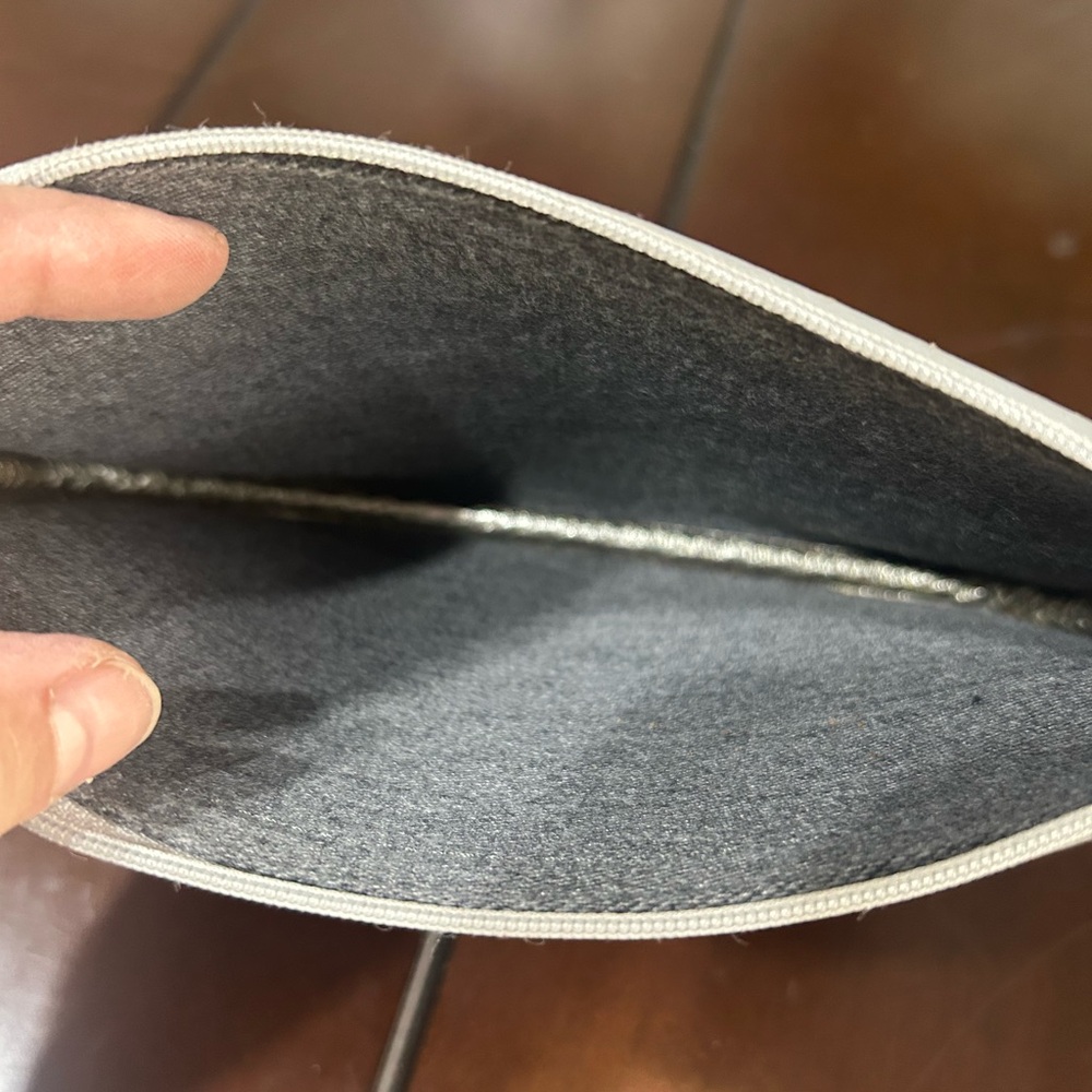 MCM Black and Silver Clutch - Picture 6 of 9